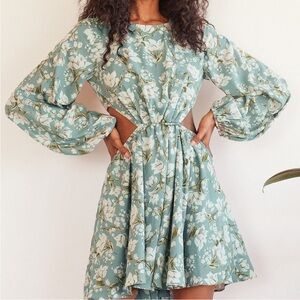 Lulus First Blooms Dusty Blue Floral Long Sleeve Cutout Dress Sz. M NWT